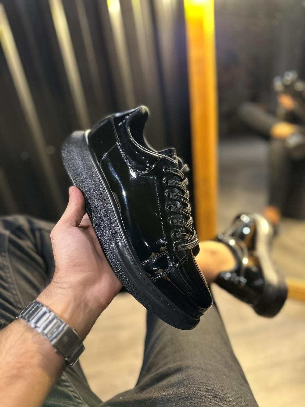 CLZ941  Yüksek Taban Günlük Ayakkabı  Siyah Rugan (Siyah Taban)