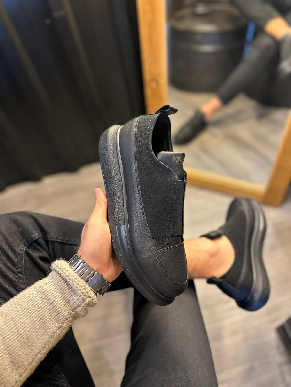 CLZ941  Sneakers Ayakkabı  Siyah (Siyah Taban)