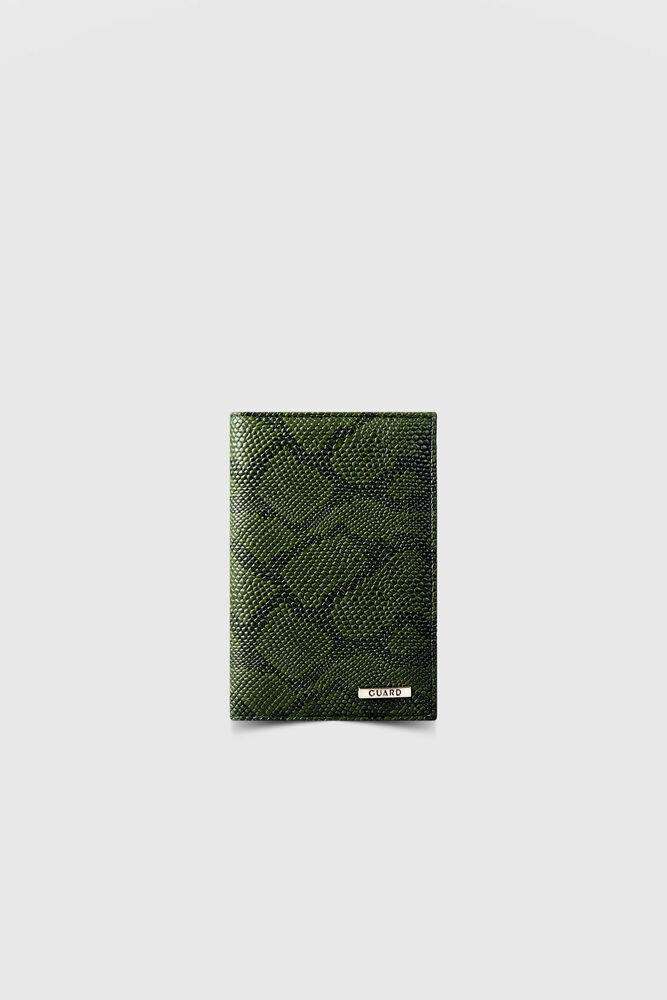 CLZ359  Yeşil Piton Baskı Pasaport Kılıfı